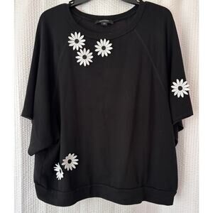 Karen Kane Black Loose Fit Soft Brushed Comfortcore Daisy Appliqués  Size L